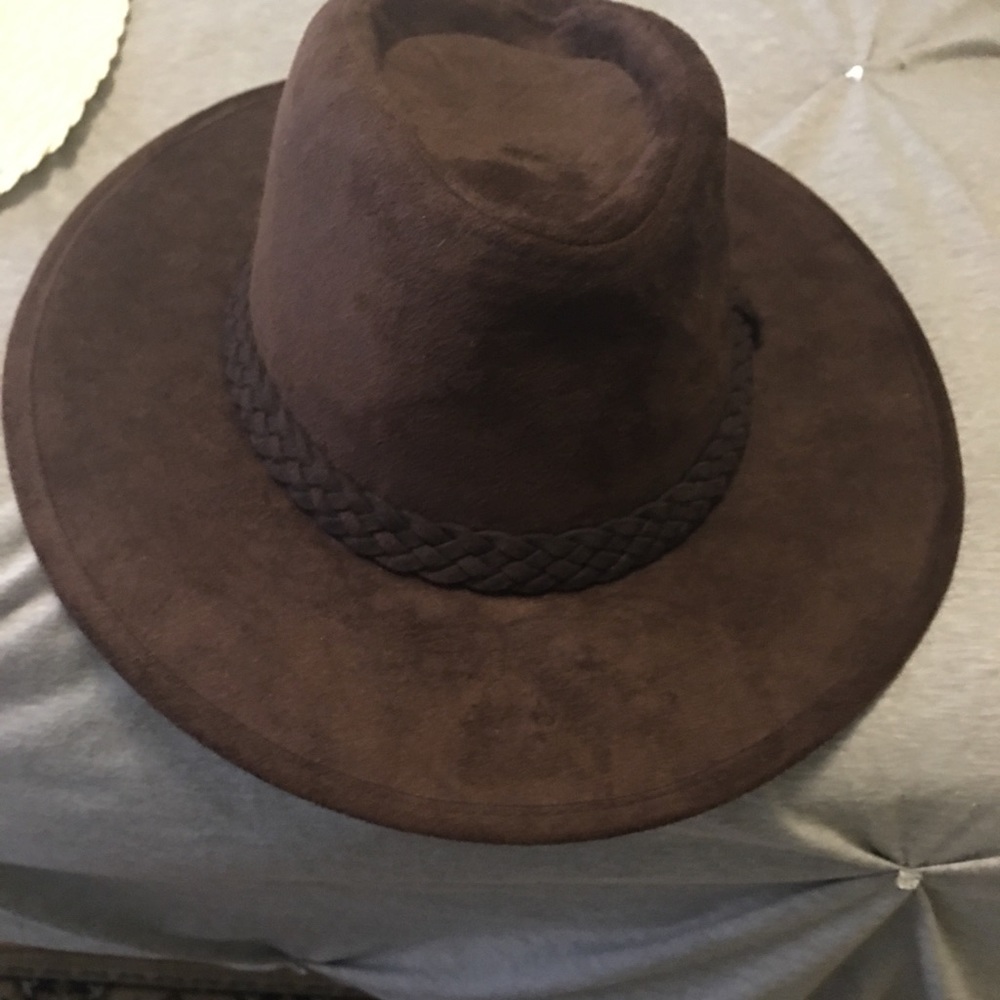 Hat bundle - Picture 3 of 5